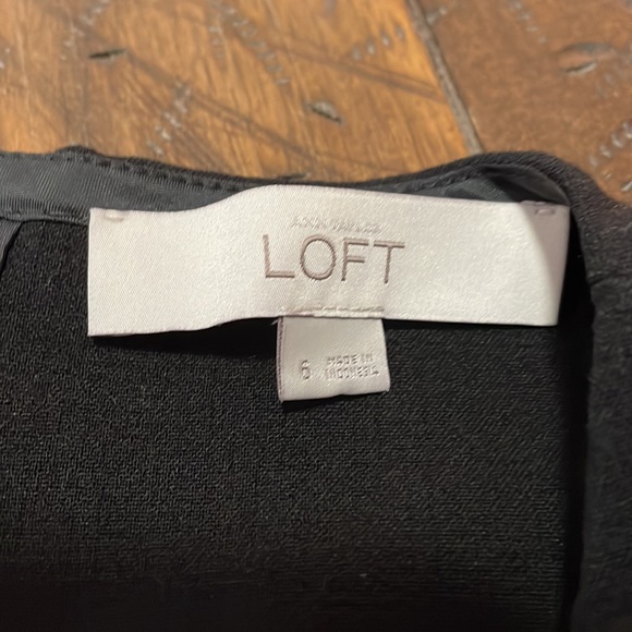 #335, Loft dress,size 6 - Picture 4 of 4